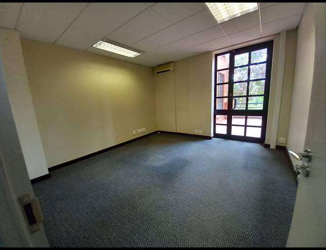 427M² OFFICE TO LET IN BRYANSTON